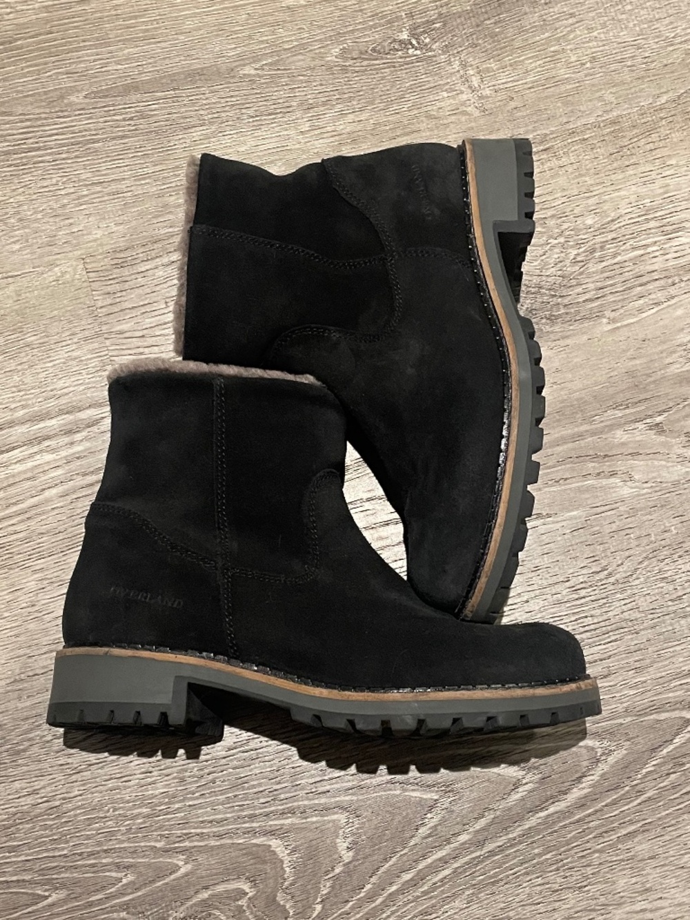 Overland Calib Shearling-Lined Suede Boots